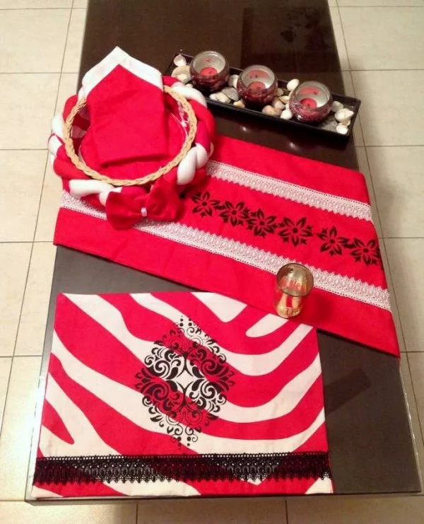 Red & White With Black Screen Printed Motif Mat