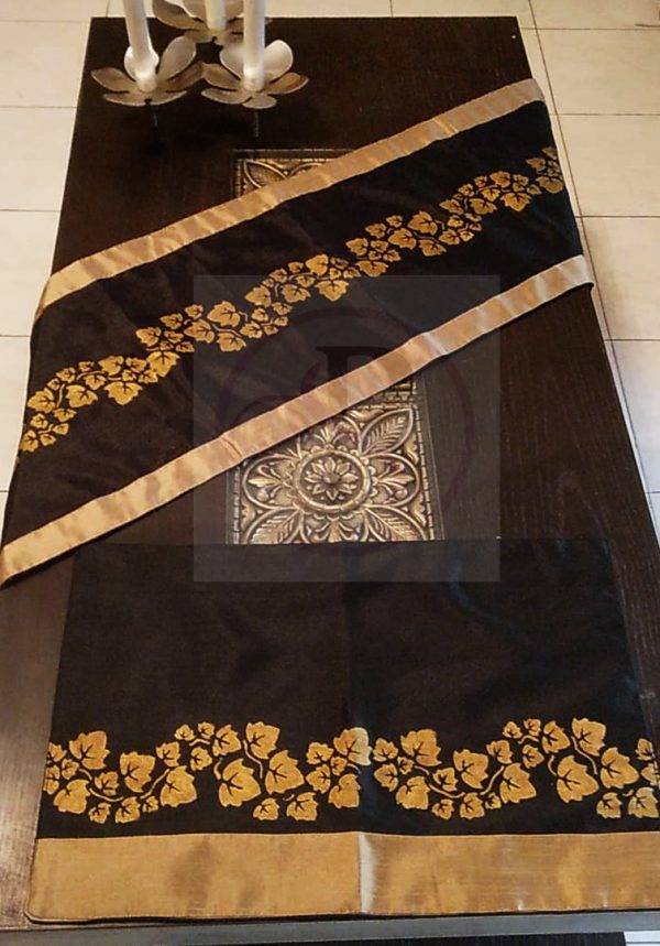 Black With Golden Leaf Printing Mat